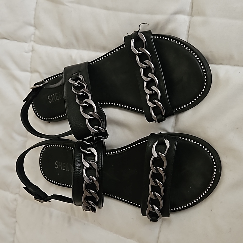 Edgy Black Flat Sandals with Chain Details Size EUR40